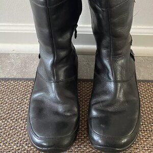 The North Face Womens Trail Camryn Waterproof Beautiful Leather Knee High Size 9